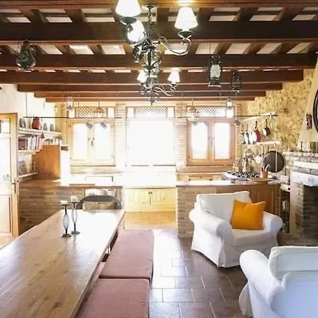 Вилла Traditional Farmhouse; Large Pool,gardens & Views. Гранада