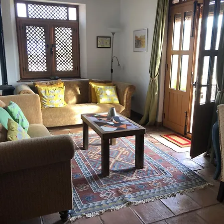 Вилла Traditional Farmhouse; Large Pool,gardens & Views.